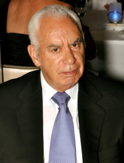 Dr. Raúl España Smith